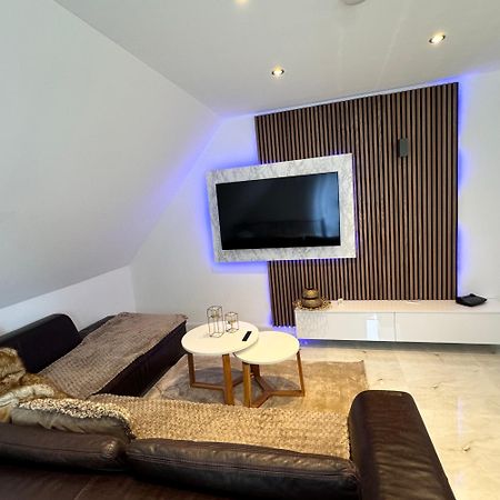Relaxdays-Apartments 1 Garten Und Pool-Mitbenutzung, Wallbox, Kostenloser Parkplatz, Kontaktloser Checkin, Wifi Mit Smarttv ギュータースロー エクステリア 写真