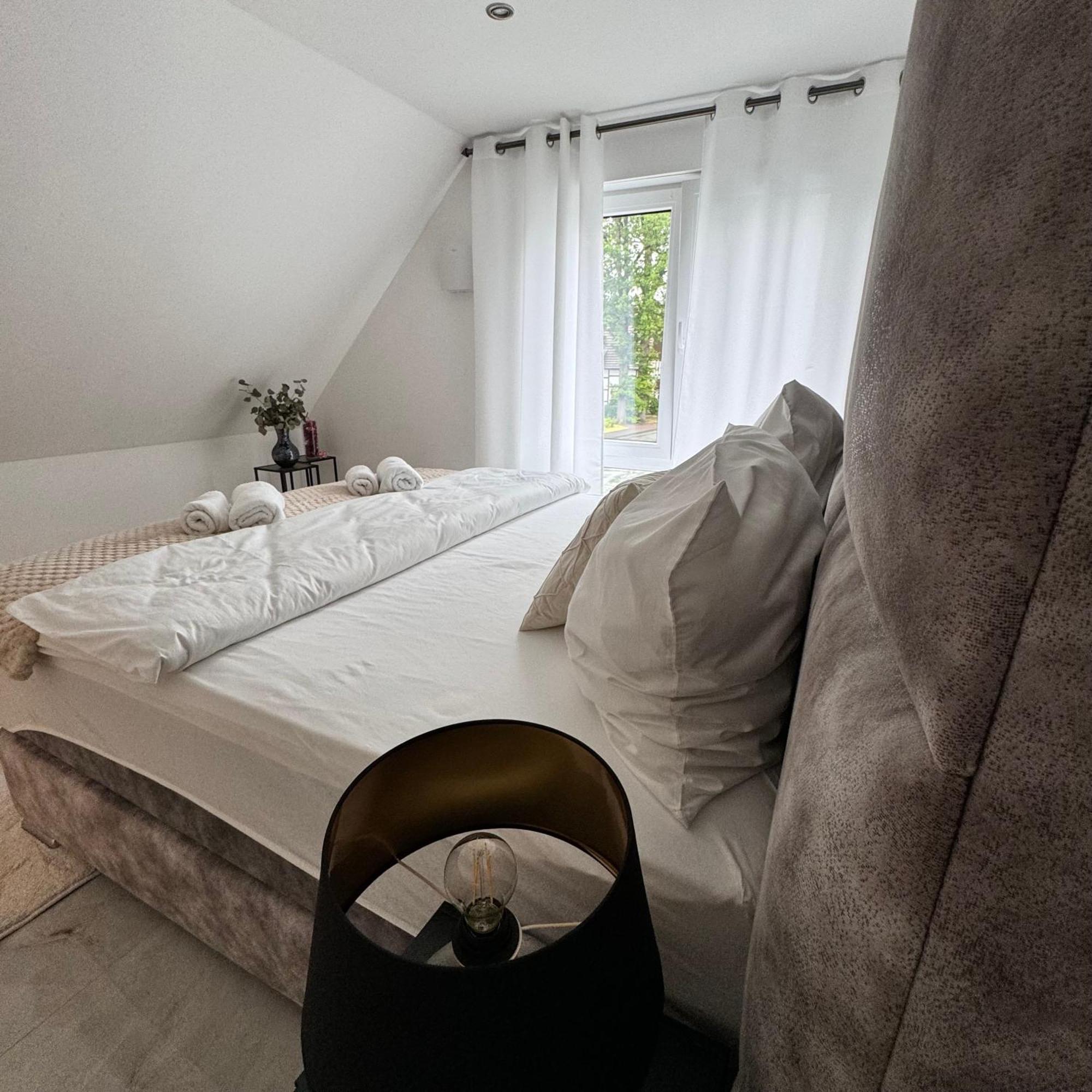 Relaxdays-Apartments 1 Garten Und Pool-Mitbenutzung, Wallbox, Kostenloser Parkplatz, Kontaktloser Checkin, Wifi Mit Smarttv ギュータースロー エクステリア 写真