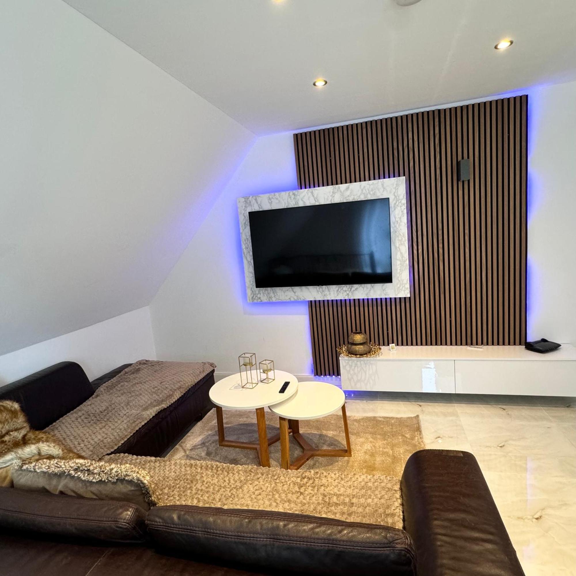 Relaxdays-Apartments 1 Garten Und Pool-Mitbenutzung, Wallbox, Kostenloser Parkplatz, Kontaktloser Checkin, Wifi Mit Smarttv ギュータースロー エクステリア 写真